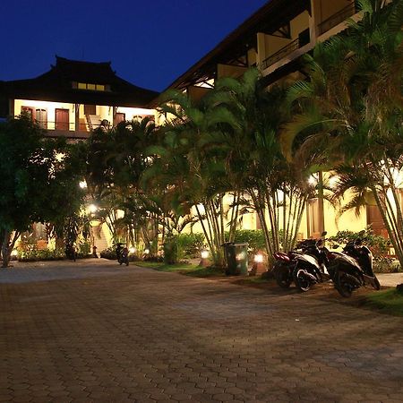 Puri Senggigi Hotel Mangsit Exterior foto